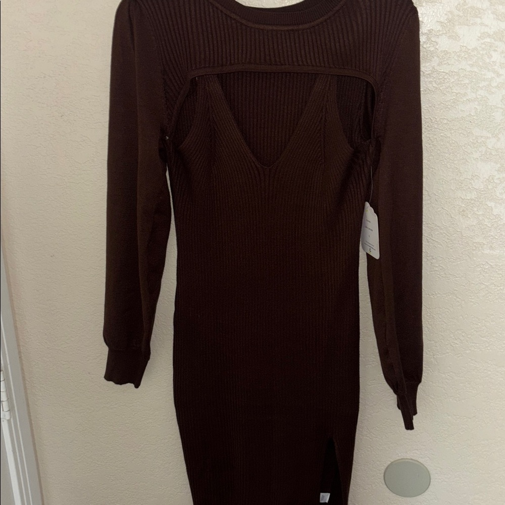 Elegant Brown Knit Dress - Picture 8 of 8